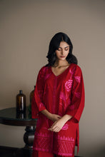 Load image into Gallery viewer, Meeku set in deep red
