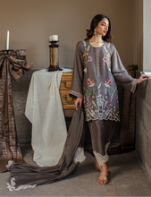 Load image into Gallery viewer, Celina