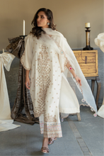 Load image into Gallery viewer, Valentina Ivory set