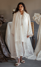 Load image into Gallery viewer, Azura set in white