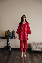 Load image into Gallery viewer, Meeku set in deep red