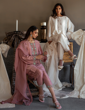 Load image into Gallery viewer, Azura set in white