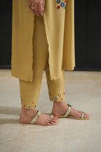 Load image into Gallery viewer, Arya Set in Beige