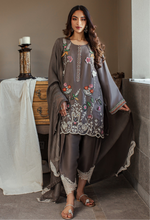 Load image into Gallery viewer, Celina