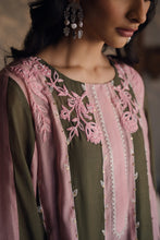 Load image into Gallery viewer, Jaania in Green/Pink