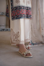 Load image into Gallery viewer, Malikah