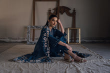 Load image into Gallery viewer, Nasma set in turquoise blue