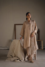 Load image into Gallery viewer, Nasma set in beige