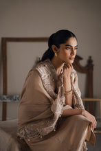 Load image into Gallery viewer, Nasma set in beige