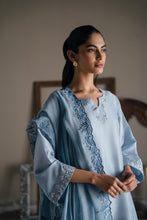 Load image into Gallery viewer, Aashni set in misty blue