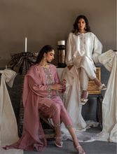 Load image into Gallery viewer, Azura set in tea pink