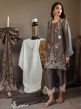 Load image into Gallery viewer, Celina