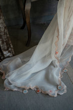 Load image into Gallery viewer, Valentina Ivory set