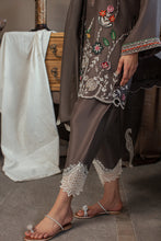 Load image into Gallery viewer, Celina