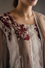 Load image into Gallery viewer, Jaania in Beige/cream