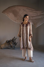 Load image into Gallery viewer, Jaania in Beige/cream