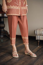 Load image into Gallery viewer, Meeku set in rust