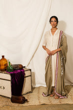 Load image into Gallery viewer, Mahrani suit