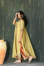 Load image into Gallery viewer, Gold mustard outfit