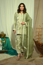 Load image into Gallery viewer, Meh'r set in evergreen