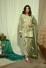 Load image into Gallery viewer, Meh'r set in evergreen