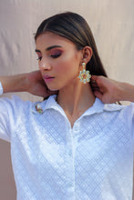 Load image into Gallery viewer, Staple white shirt