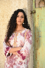 Load image into Gallery viewer, Barnyard shirt in ruby