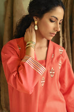 Load image into Gallery viewer, Coral shirt