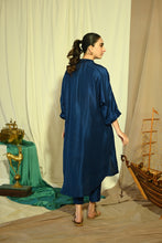 Load image into Gallery viewer, Sasha pockets set in cobalt