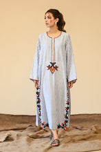 Load image into Gallery viewer, Ama’ara appliqué kurta