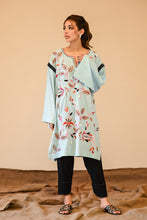 Load image into Gallery viewer, Fa’arzi embroidered kurta