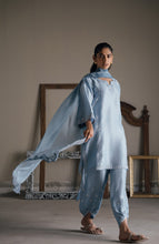 Load image into Gallery viewer, Aashni set in misty blue
