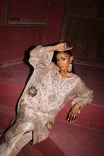 Load image into Gallery viewer, Ivory organza bloom shirt &amp; Izaar

