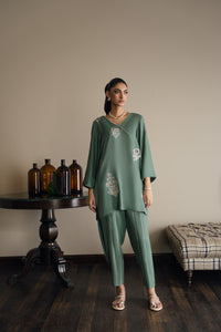 Kaira teal set