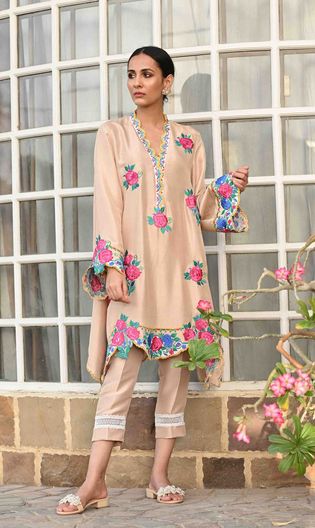 Tobacco rouge kurta with pant (2-piece)
