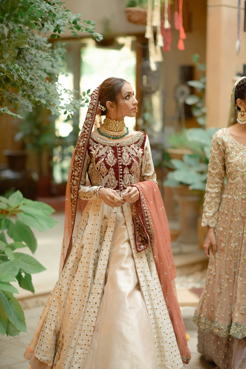 Maroon/offwhite wine velvet Bridal (full outfit:shirt, lengha & dupatt HinaMohamed Maroon/offwhite wine velvet Bridal (full outfit:shirt, lengha & dupatt HinaMohamed